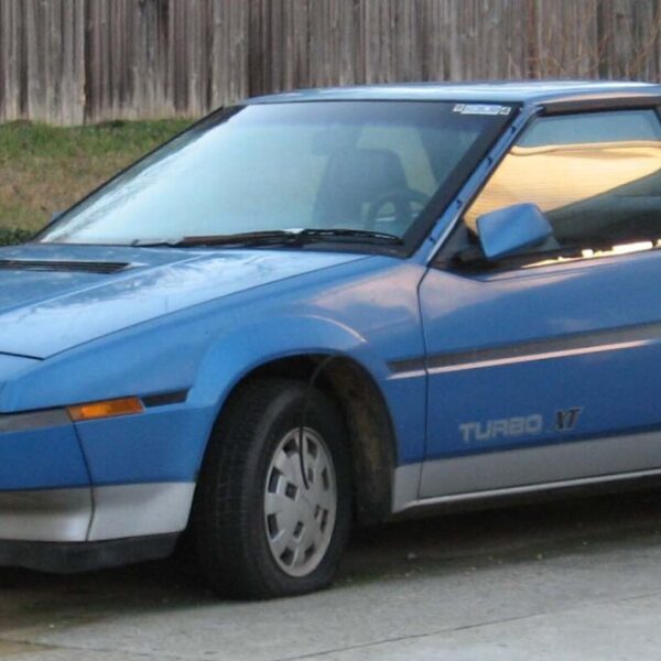 Subaru XT – opinie, cena, dane techniczne, wymiary, spalanie, osiągi