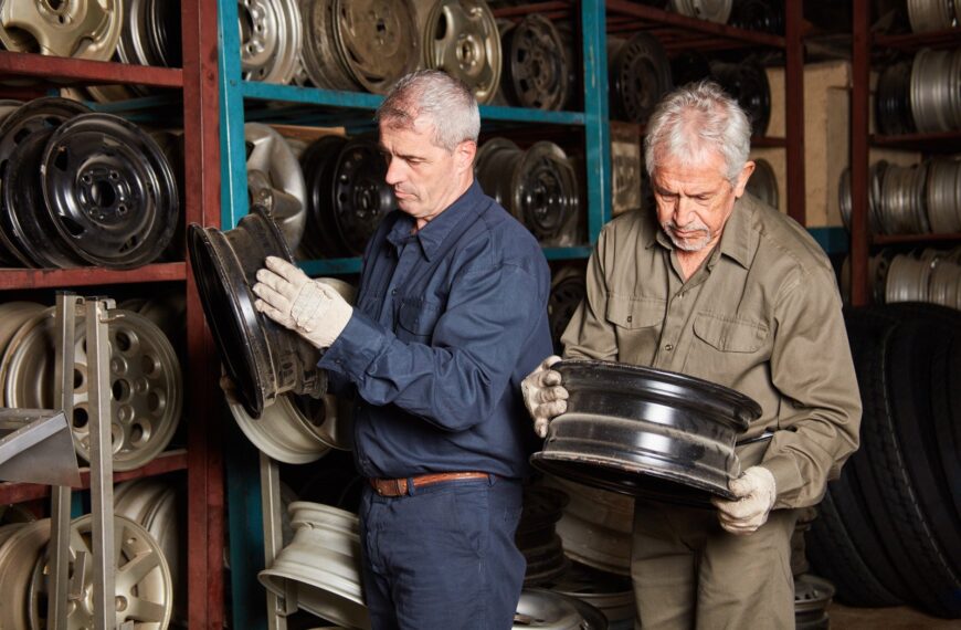 Jak wybrać odpowiednie felgi do swojego samochodu? Przewodnik po rozmiarach i materiałach